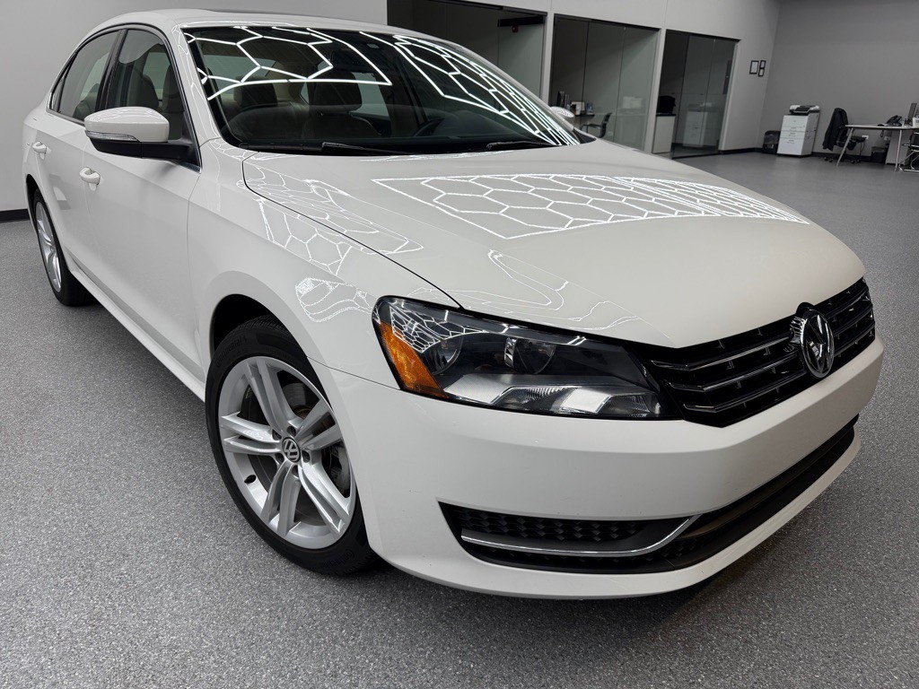 2015 Volkswagen Passat Image 2