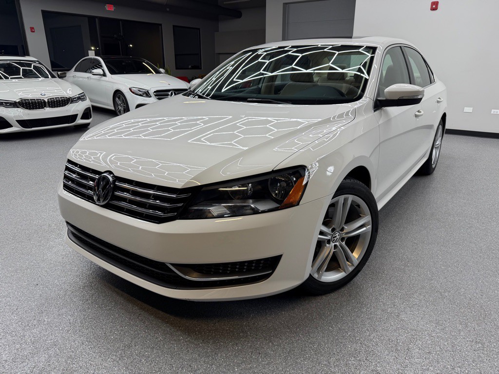 2015 Volkswagen Passat Image 4