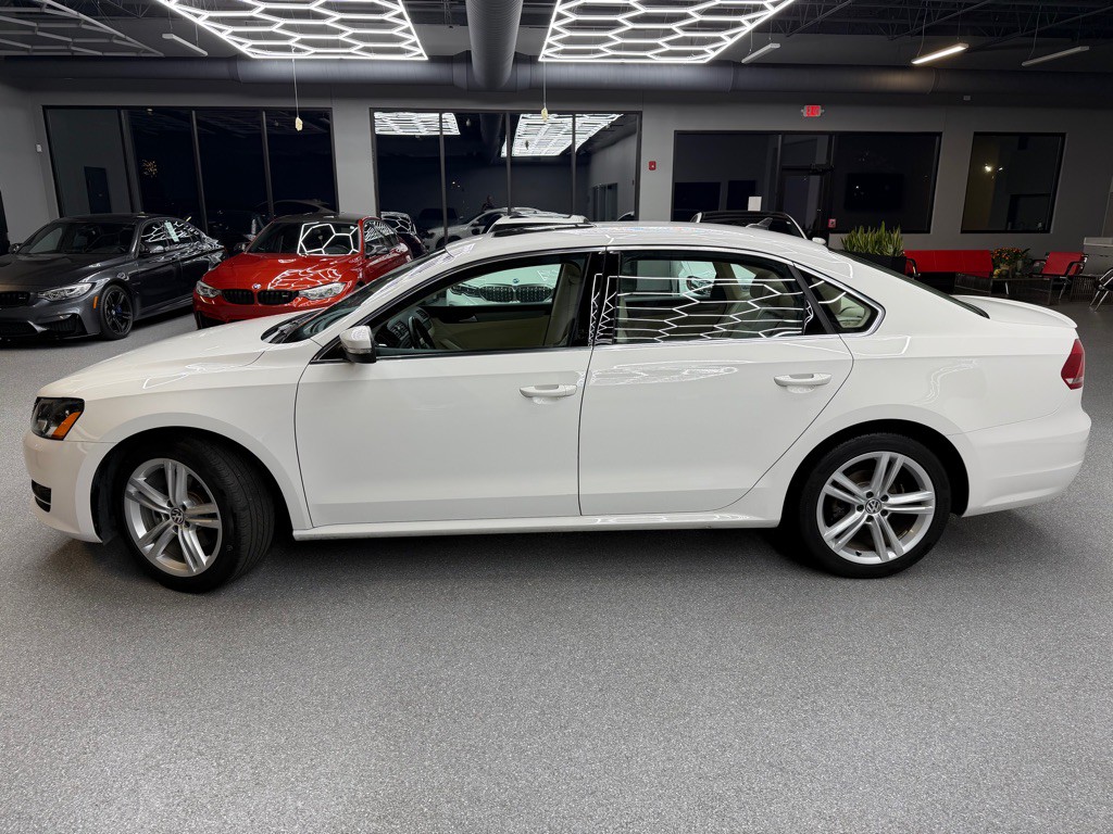 2015 Volkswagen Passat Image 6