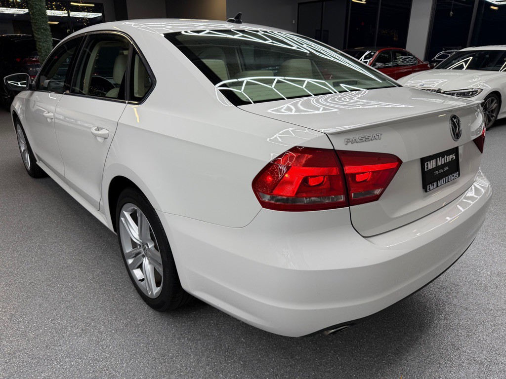 2015 Volkswagen Passat Image 7