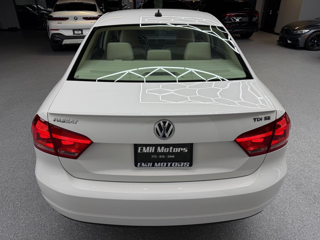 2015 Volkswagen Passat Image 8
