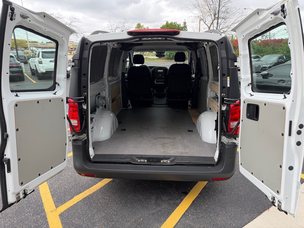 2016 Mercedes-Benz Metris Image 12