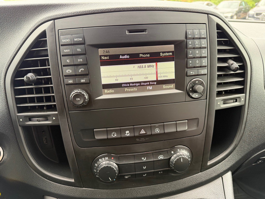 2016 Mercedes-Benz Metris Image 18