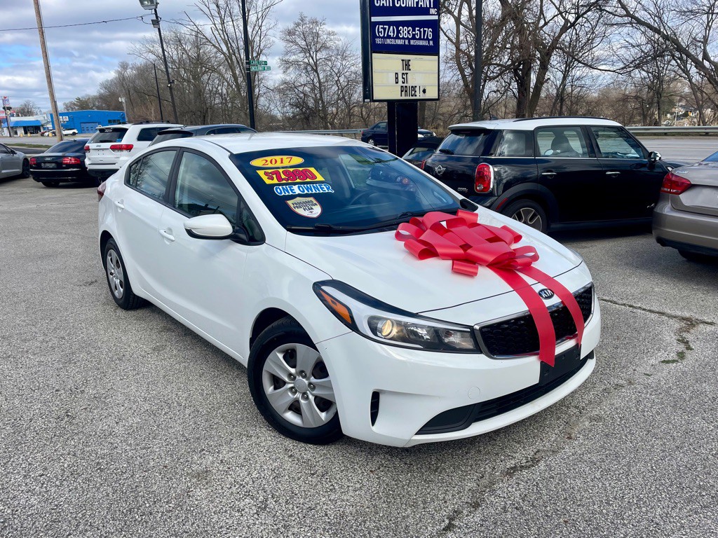 2017 Kia Forte Image 3