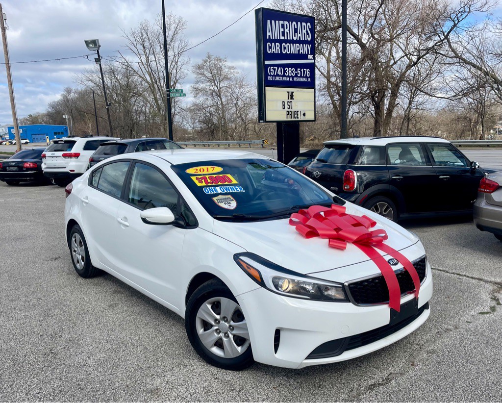 2017 Kia Forte Image 4