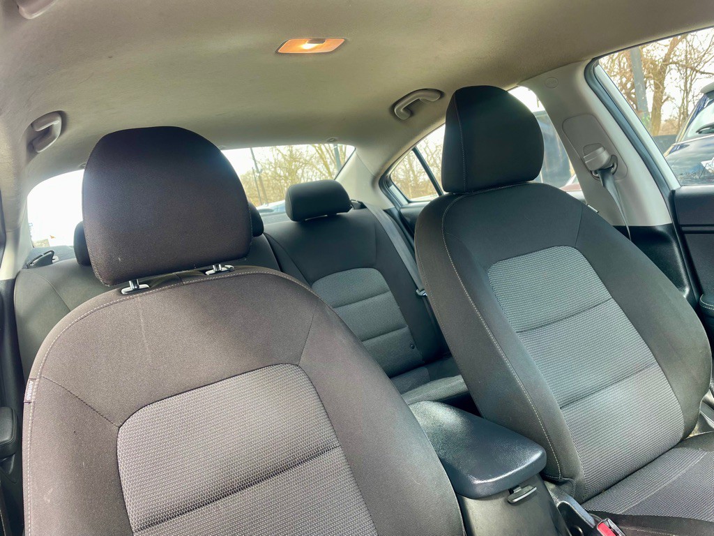 2017 Kia Forte Image 15