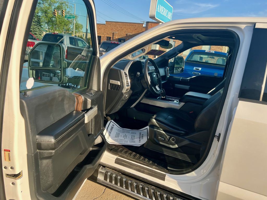2015 Ford F-150 Image 9
