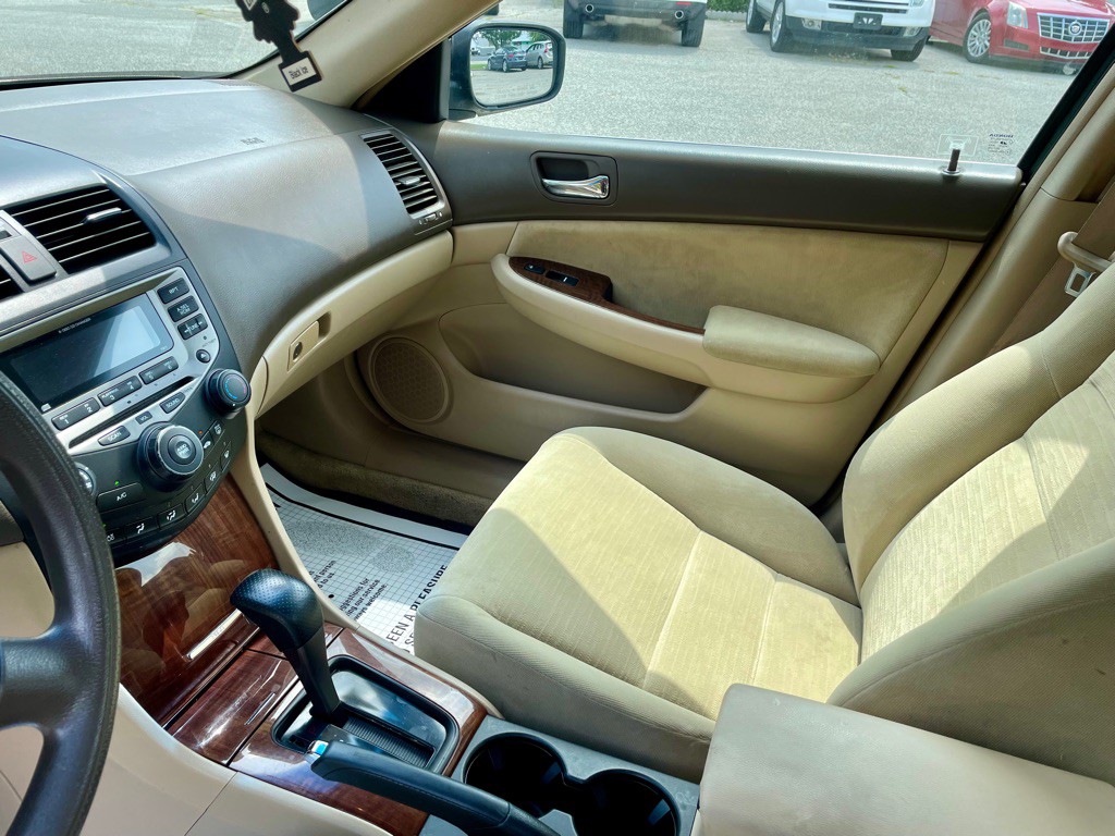 2006 Honda Accord Image 10