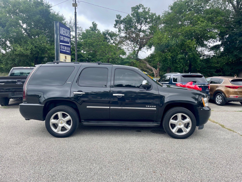 2010 Chevrolet Tahoe Image 4