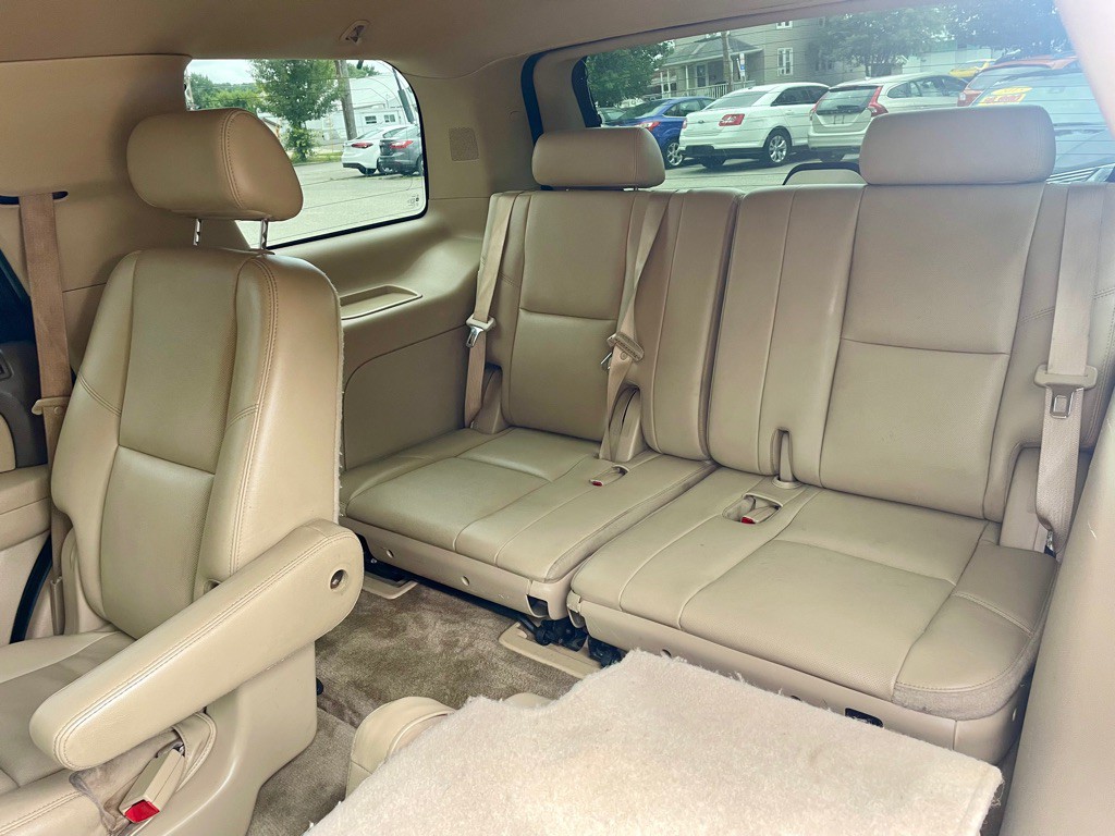 2010 Chevrolet Tahoe Image 16