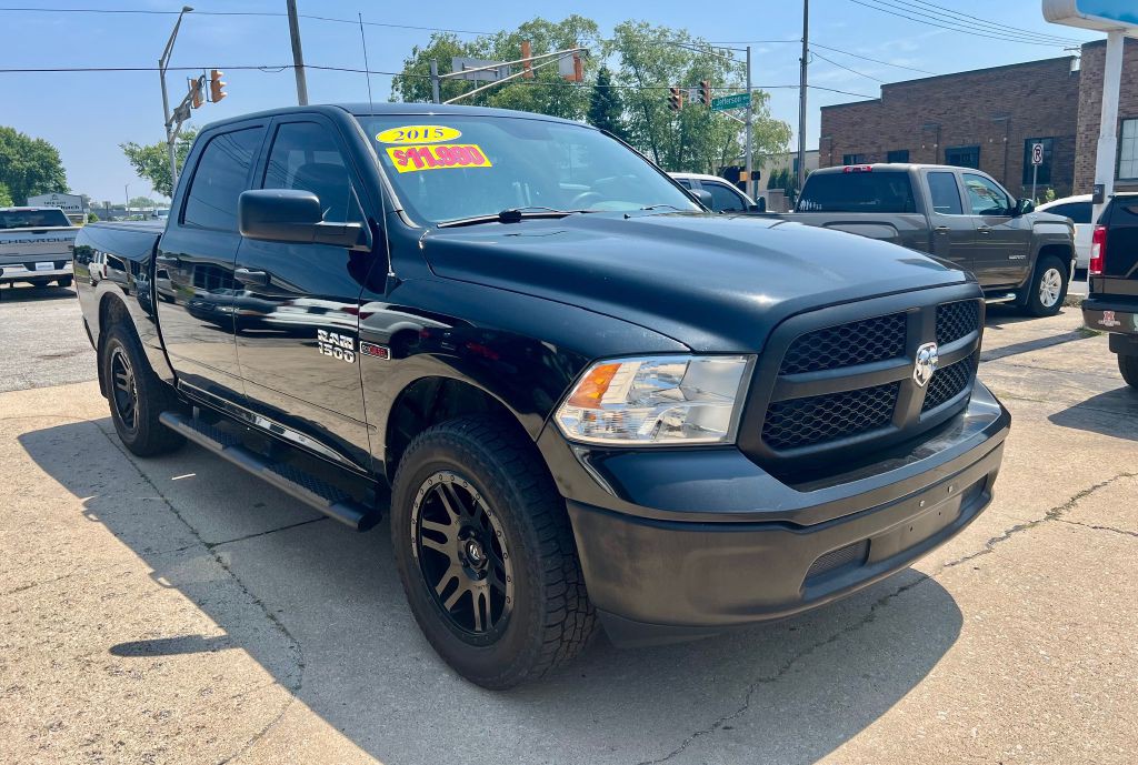 2015 RAM 1500 Image 3