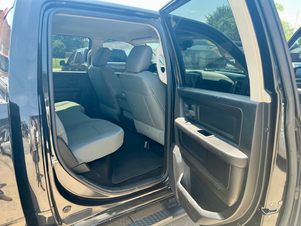 2015 RAM 1500 Image 12