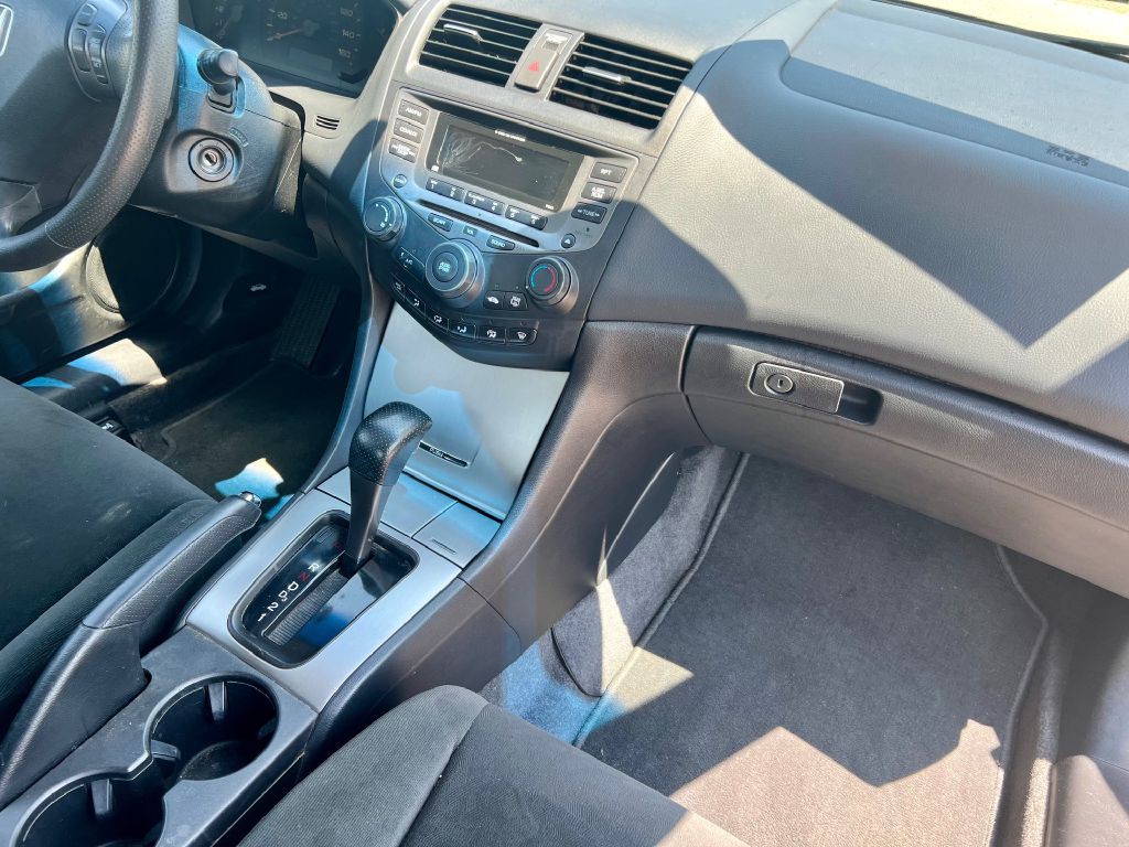 2007 Honda Accord Image 11