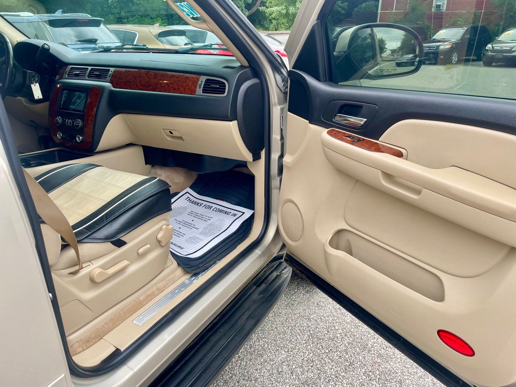 2008 Chevrolet Tahoe Image 13