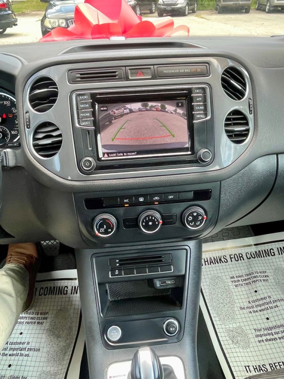 2017 Volkswagen Tiguan Image 16