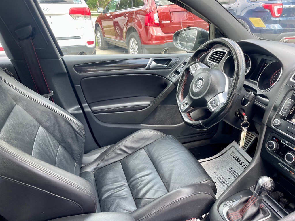 2014 Volkswagen GTI Image 12