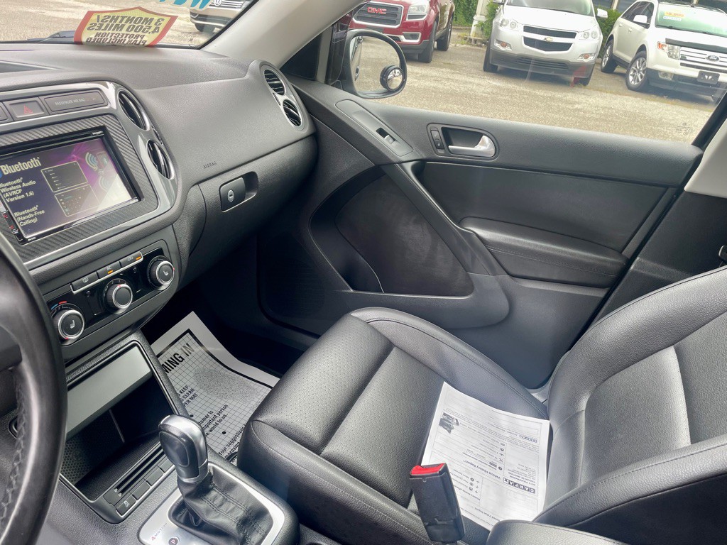 2012 Volkswagen Tiguan Image 10