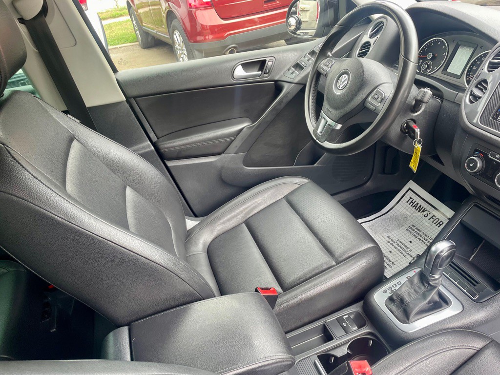 2012 Volkswagen Tiguan Image 12