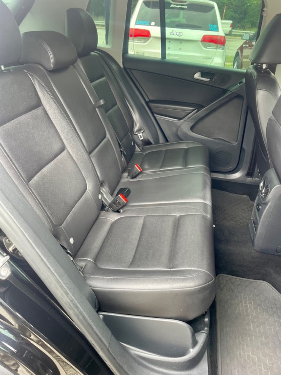 2012 Volkswagen Tiguan Image 16