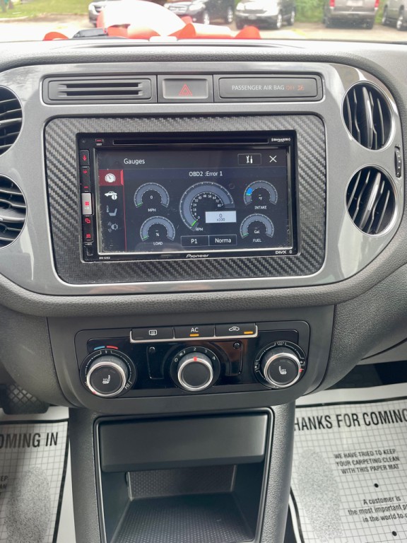 2012 Volkswagen Tiguan Image 19