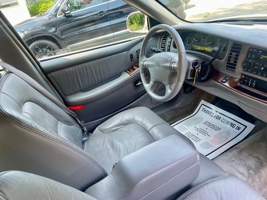 2001 Buick Park Avenue Image 12