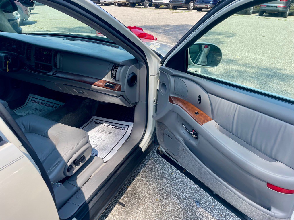 2001 Buick Park Avenue Image 13