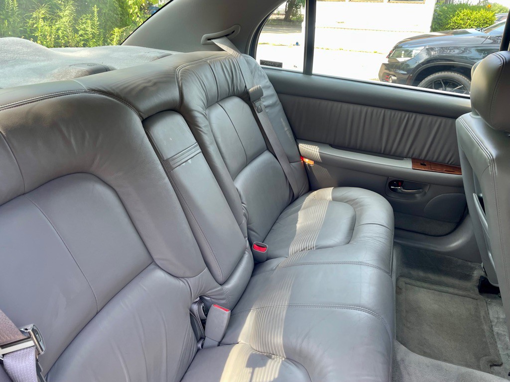 2001 Buick Park Avenue Image 16