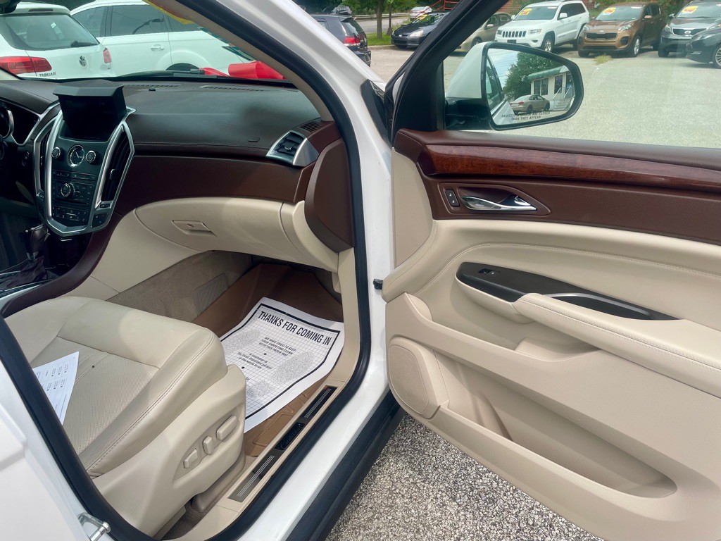 2012 Cadillac SRX Image 13