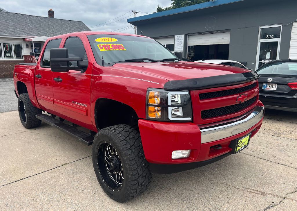 2011 Chevrolet Silverado 1500 Image 3