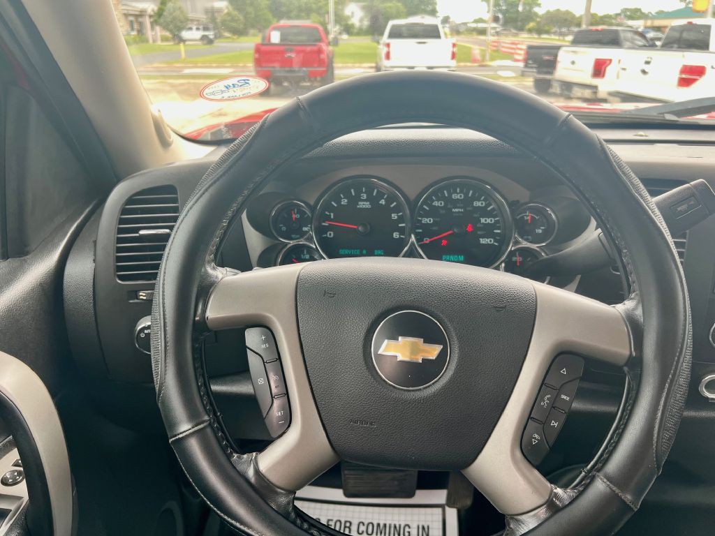 2011 Chevrolet Silverado 1500 Image 18