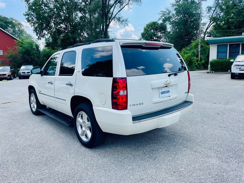 2011 Chevrolet Tahoe Image 8