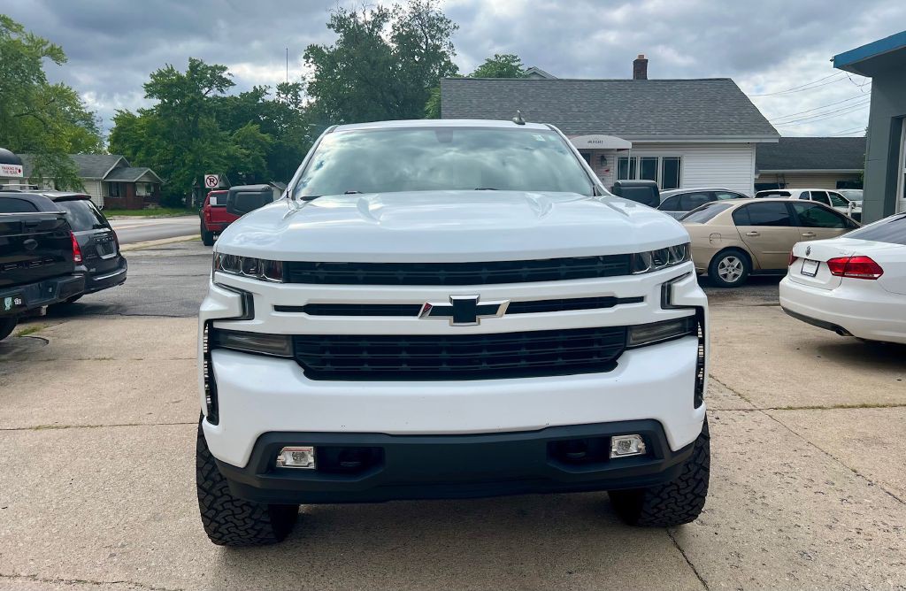 2019 Chevrolet Silverado 1500 Image 2