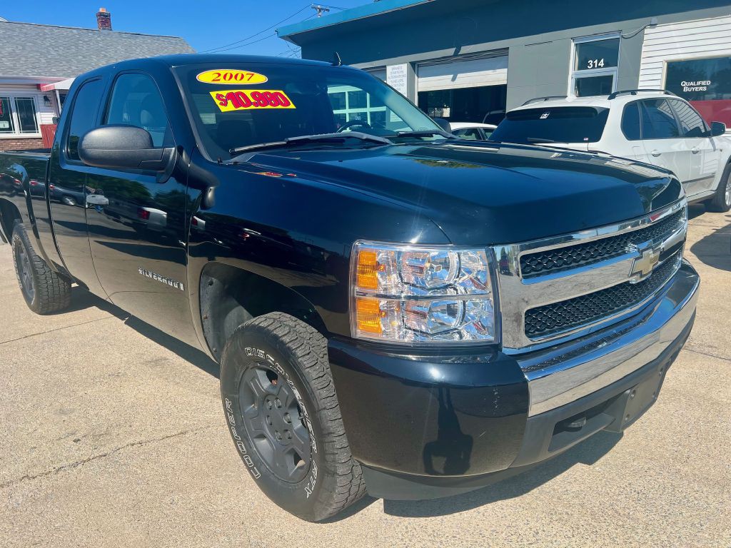 2007 Chevrolet Silverado 1500 Image 3
