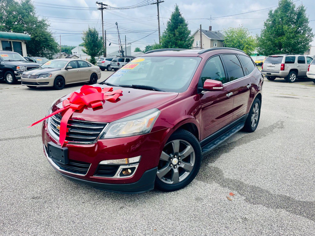 2017 Chevrolet Traverse Image 1