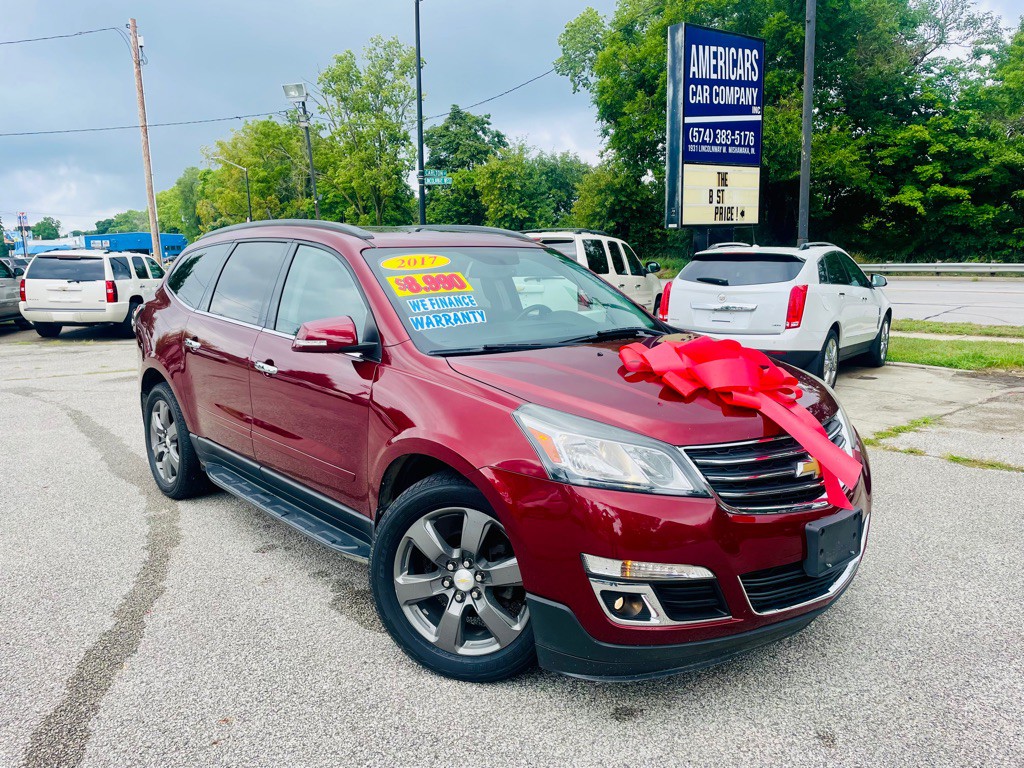 2017 Chevrolet Traverse Image 3