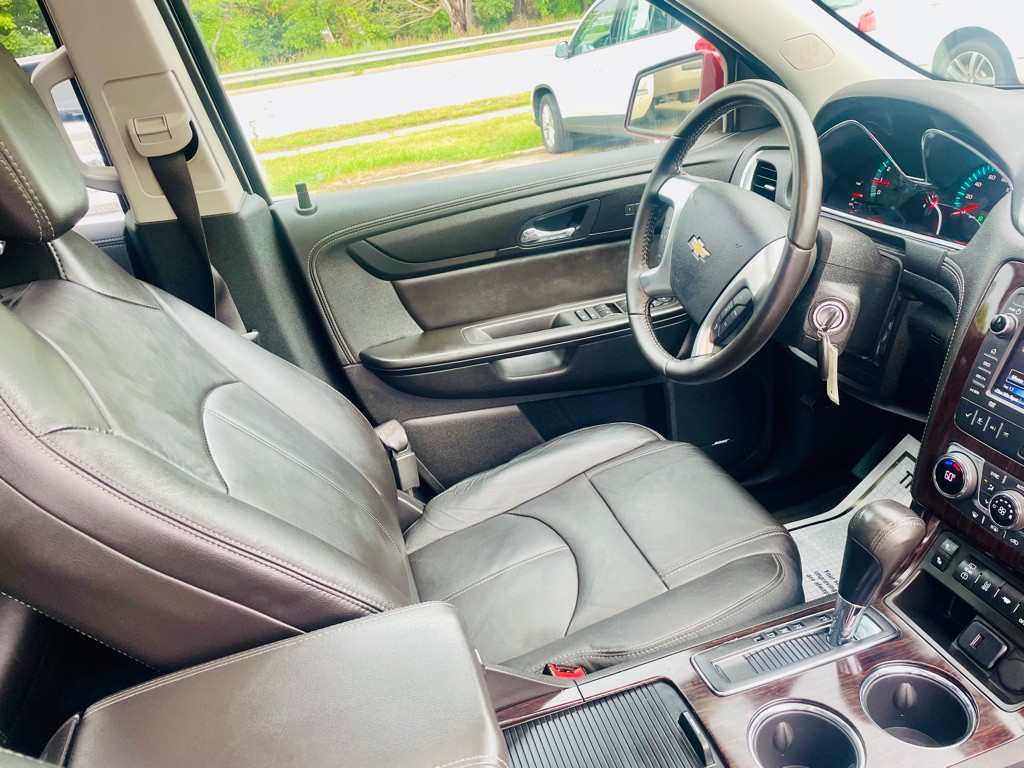 2017 Chevrolet Traverse Image 12