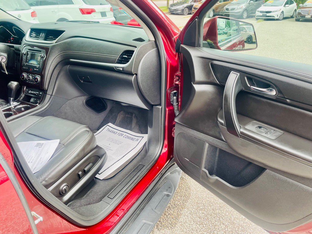 2017 Chevrolet Traverse Image 13