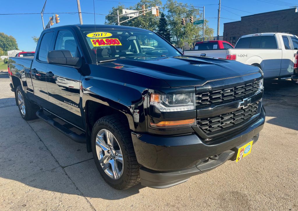 2017 Chevrolet Silverado 1500 Image 3