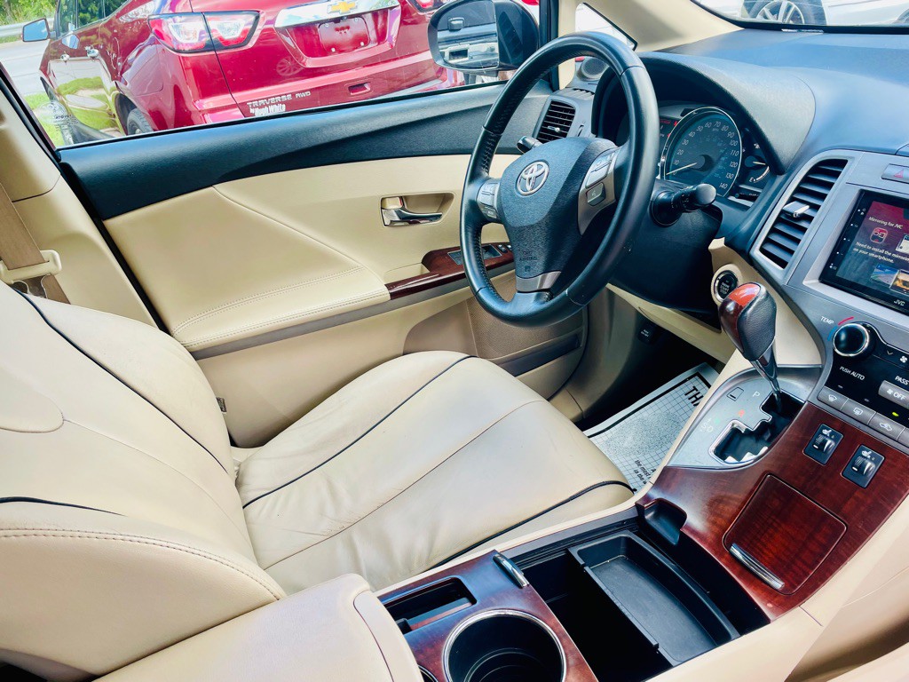 2009 Toyota Venza Image 12