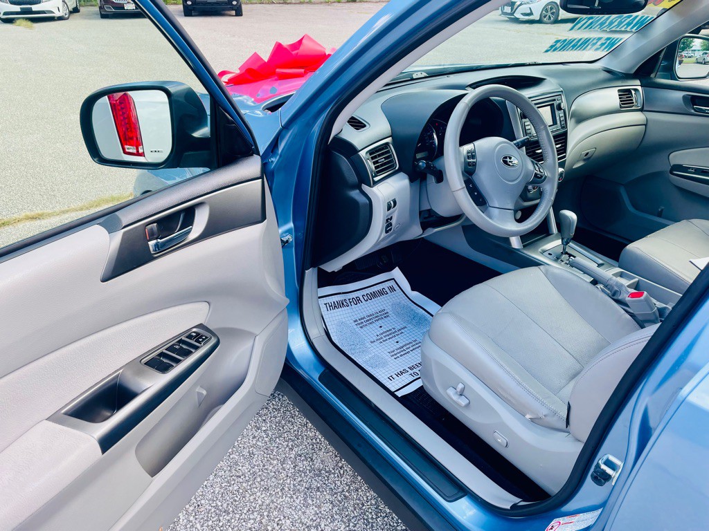 2012 Subaru Forester Image 9