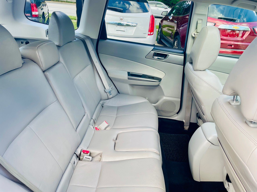 2012 Subaru Forester Image 17