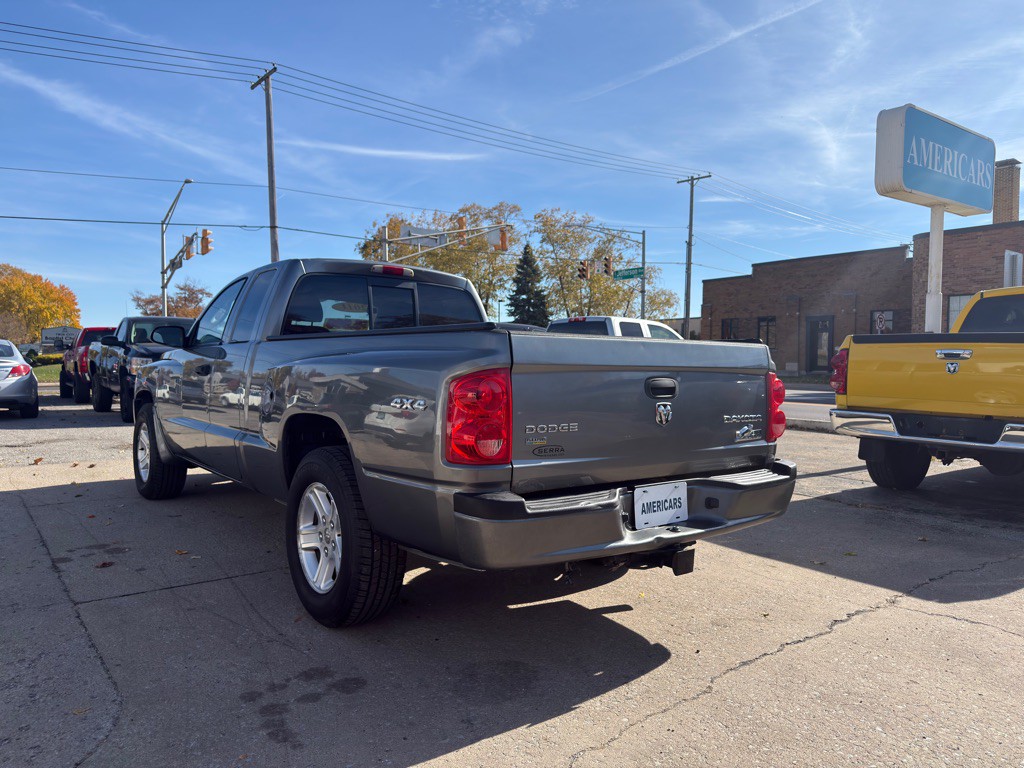 2011 Dodge Dakota Image 6