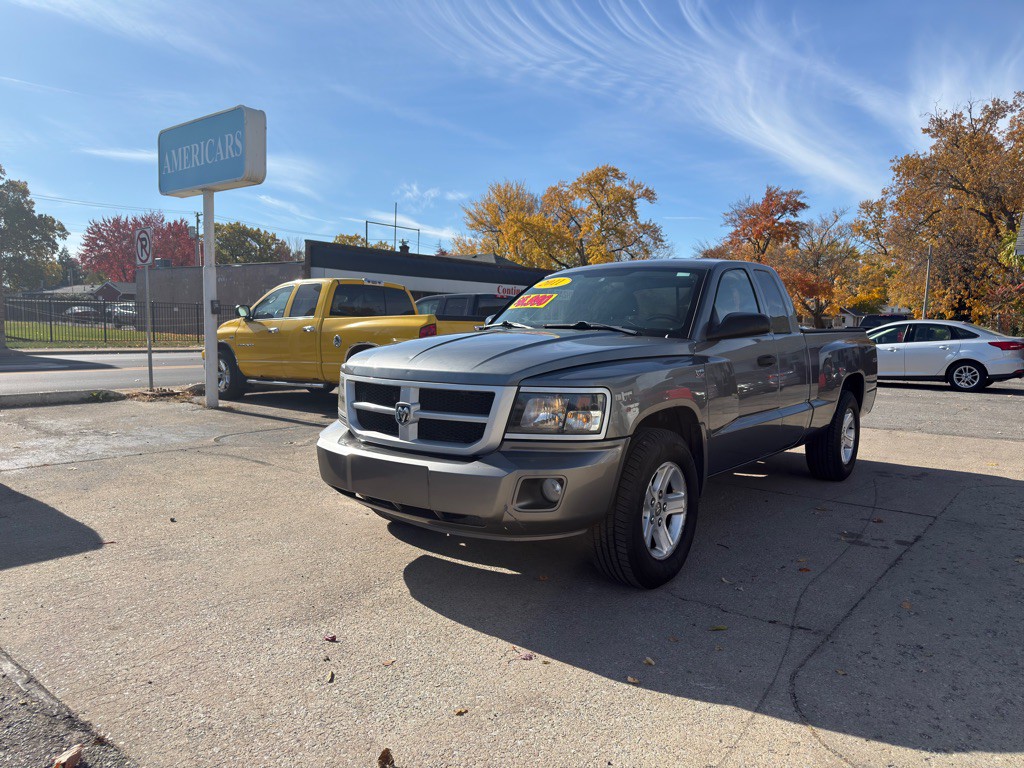 2011 Dodge Dakota Image 8