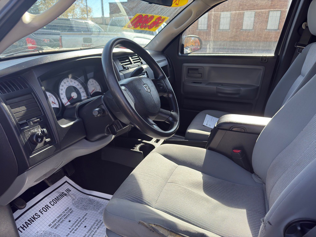 2011 Dodge Dakota Image 13