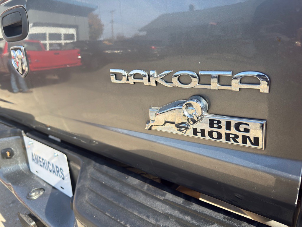 2011 Dodge Dakota Image 18