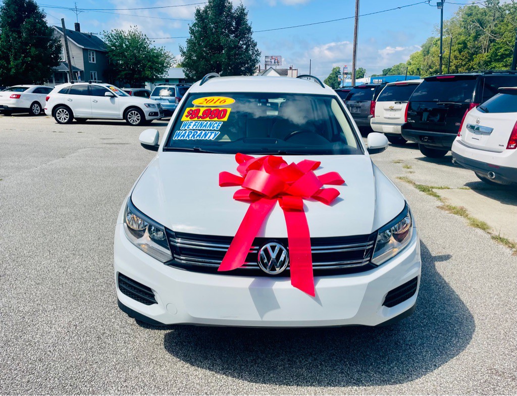 2016 Volkswagen Tiguan Image 2