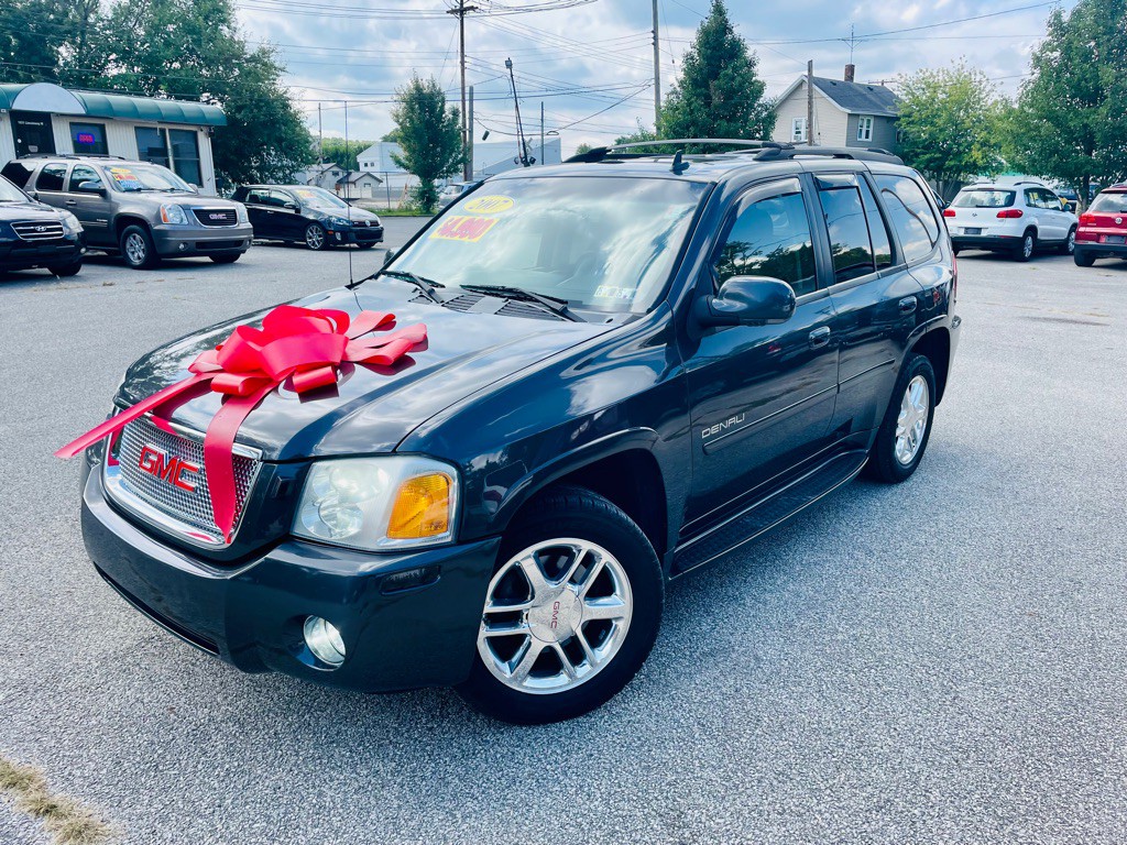 2007 GMC Envoy Image 1