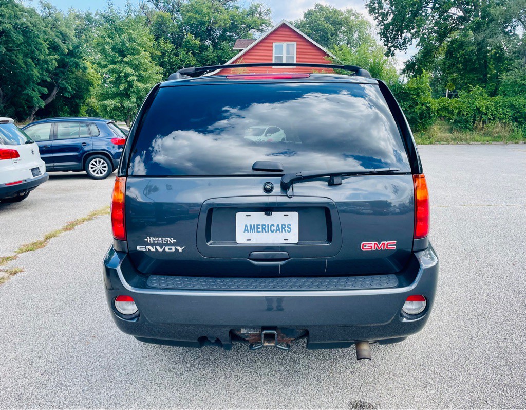 2007 GMC Envoy Image 7