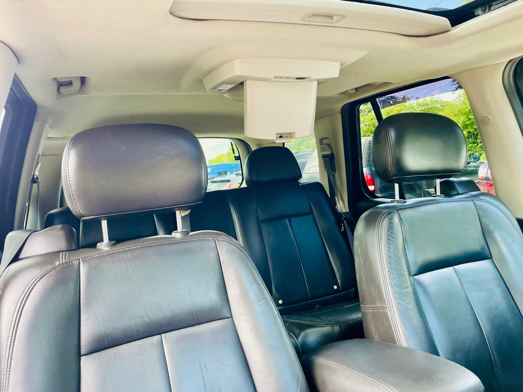 2007 GMC Envoy Image 18