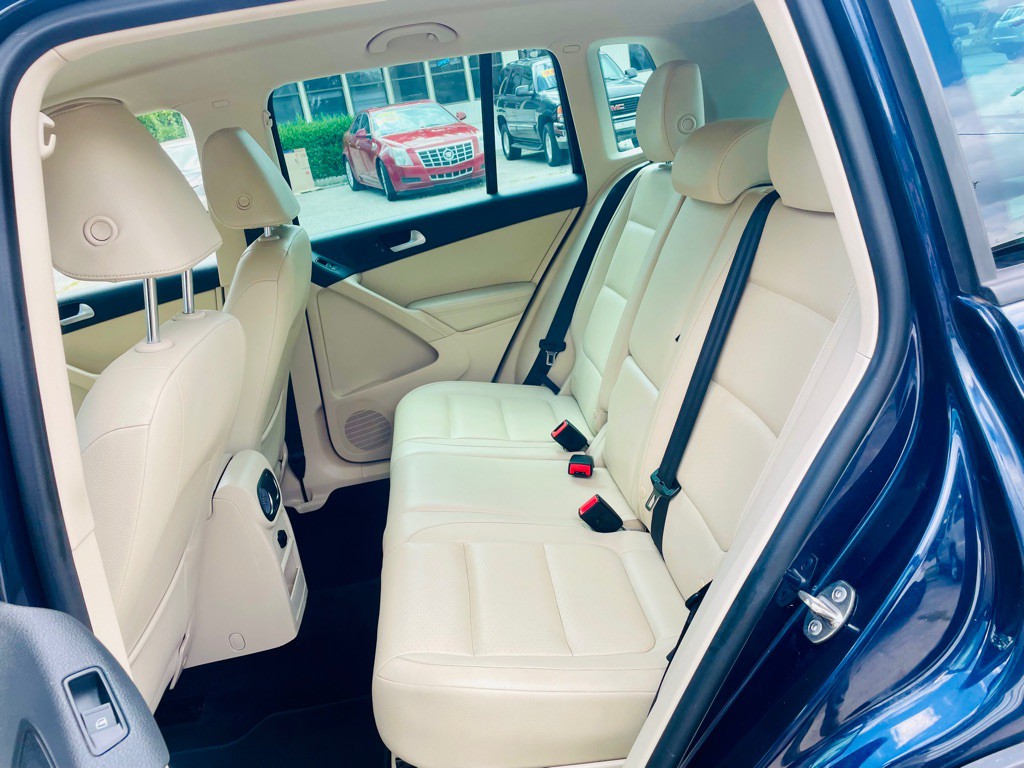 2015 Volkswagen Tiguan Image 17